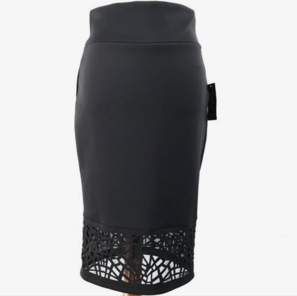 ❣️SALE❣️ Thalia Sodi Medium Black Pencil Skirt